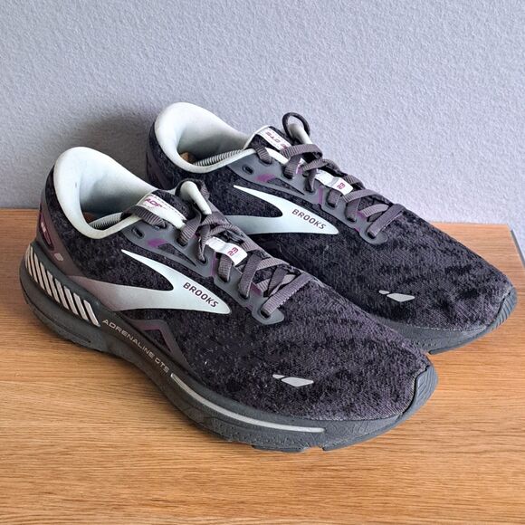 Brooks Adrenaline GTS 23 Women’s 10.5 Gray Running Athletic Sneakers Shoes Black - Picture 1 of 13